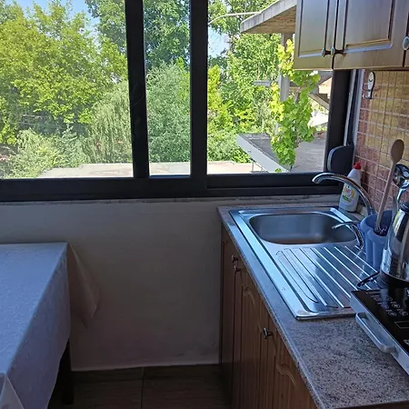 Vila Aliaj For 2 With Private Balcony And Garden View *
