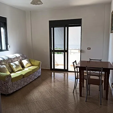 Vila Aliaj For 2 With Private Balcony And Garden View Apartment Durres