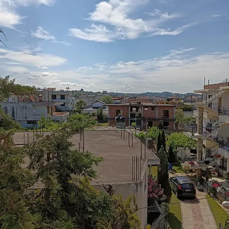 Apartment Vila Aliaj For 2 With Private Balcony And Garden View
